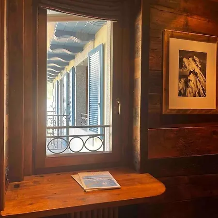 Centre, « lucille »,balcon, Vue Imprenable Et Parking Apartament *