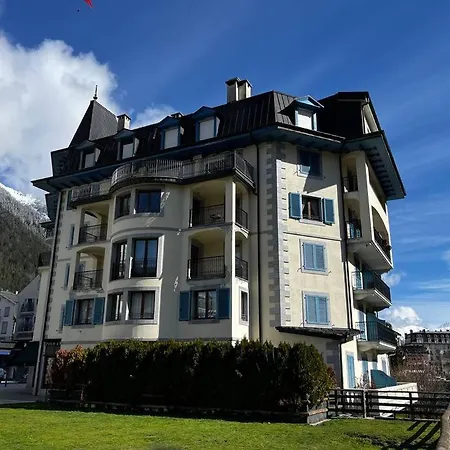 Centre, « lucille »,balcon, Vue Imprenable Et Parking Apartment *